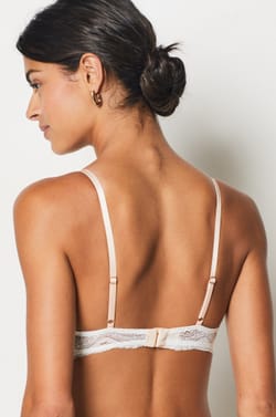 Soutien-gorge N.2 - Le push-up plongeant;${refinementColor}