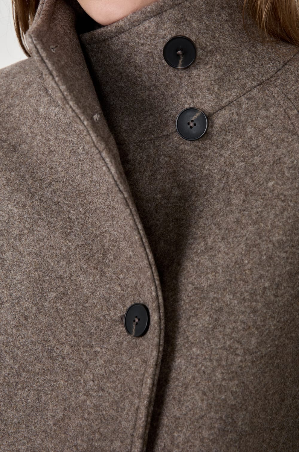 Short Coat;${refinementColor}