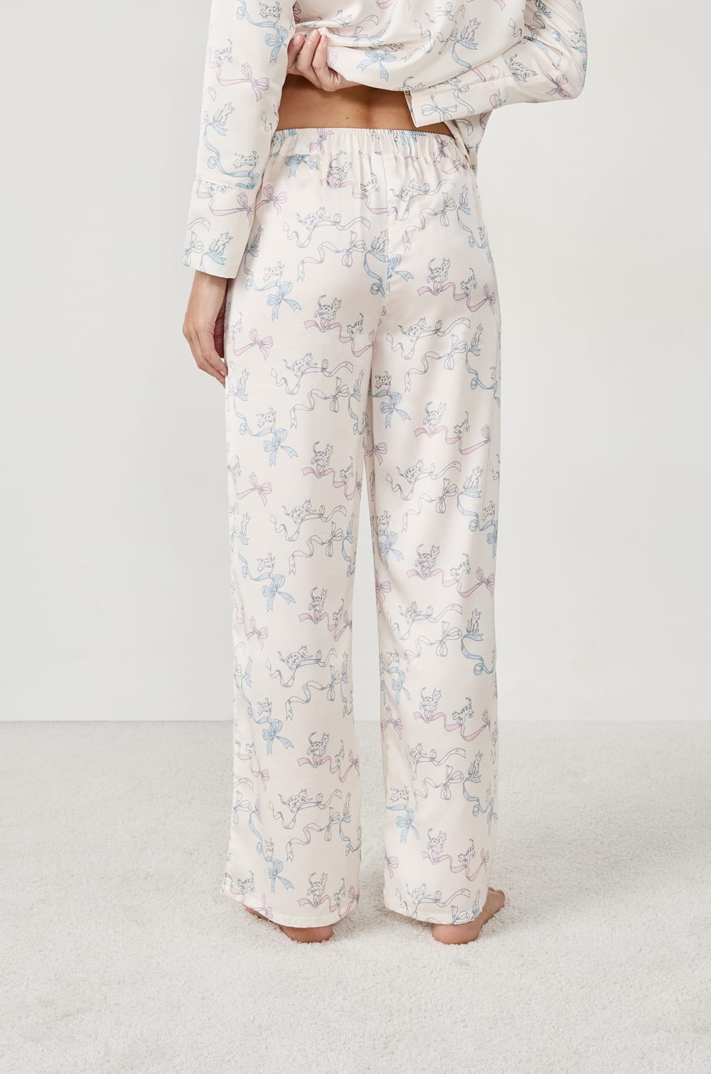 Pantalon de pyjama imprimé satiné;${refinementColor}
