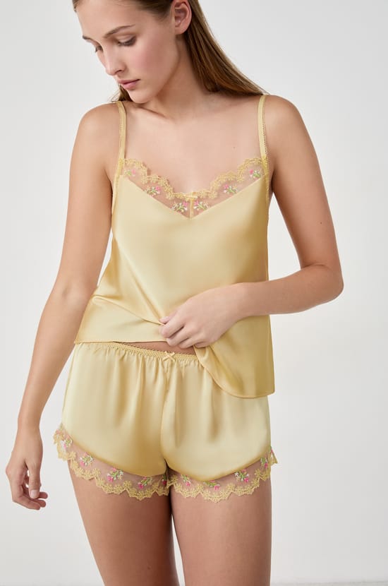 Satin shorts with lace details;${refinementColor}