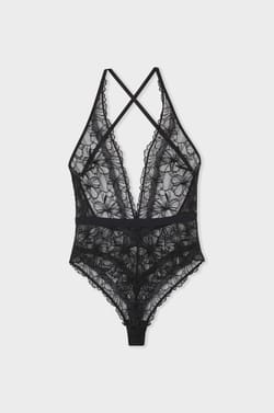 Body sans armatures en dentelle;${refinementColor}