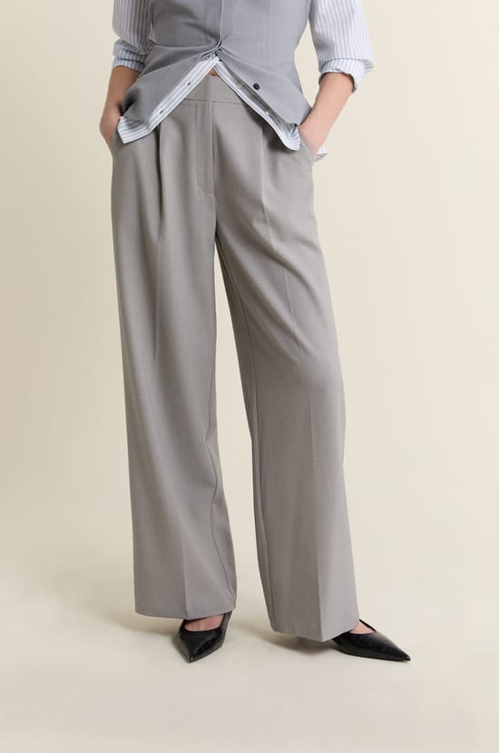 Wide-Cut Tailored Trousers;${refinementColor}
