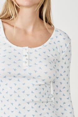 T-shirt de pyjama avec imprimé nœuds;${refinementColor}