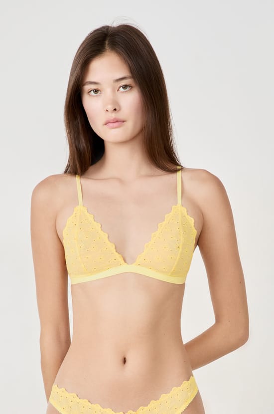 Triangle bra with embroidery;${refinementColor}