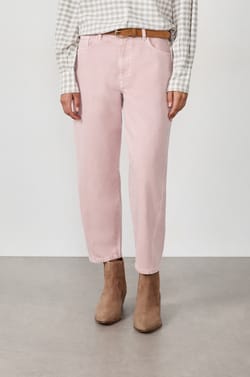 Carrot-cut Jeans;${refinementColor}