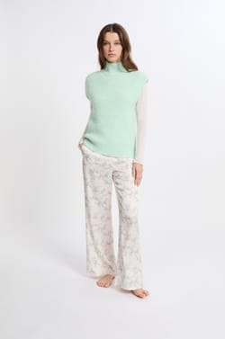 Sleeveless Turtleneck Sweater;${refinementColor}