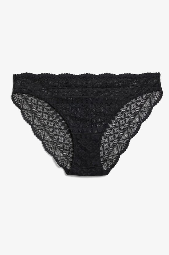 Lace Brief;${refinementColor}