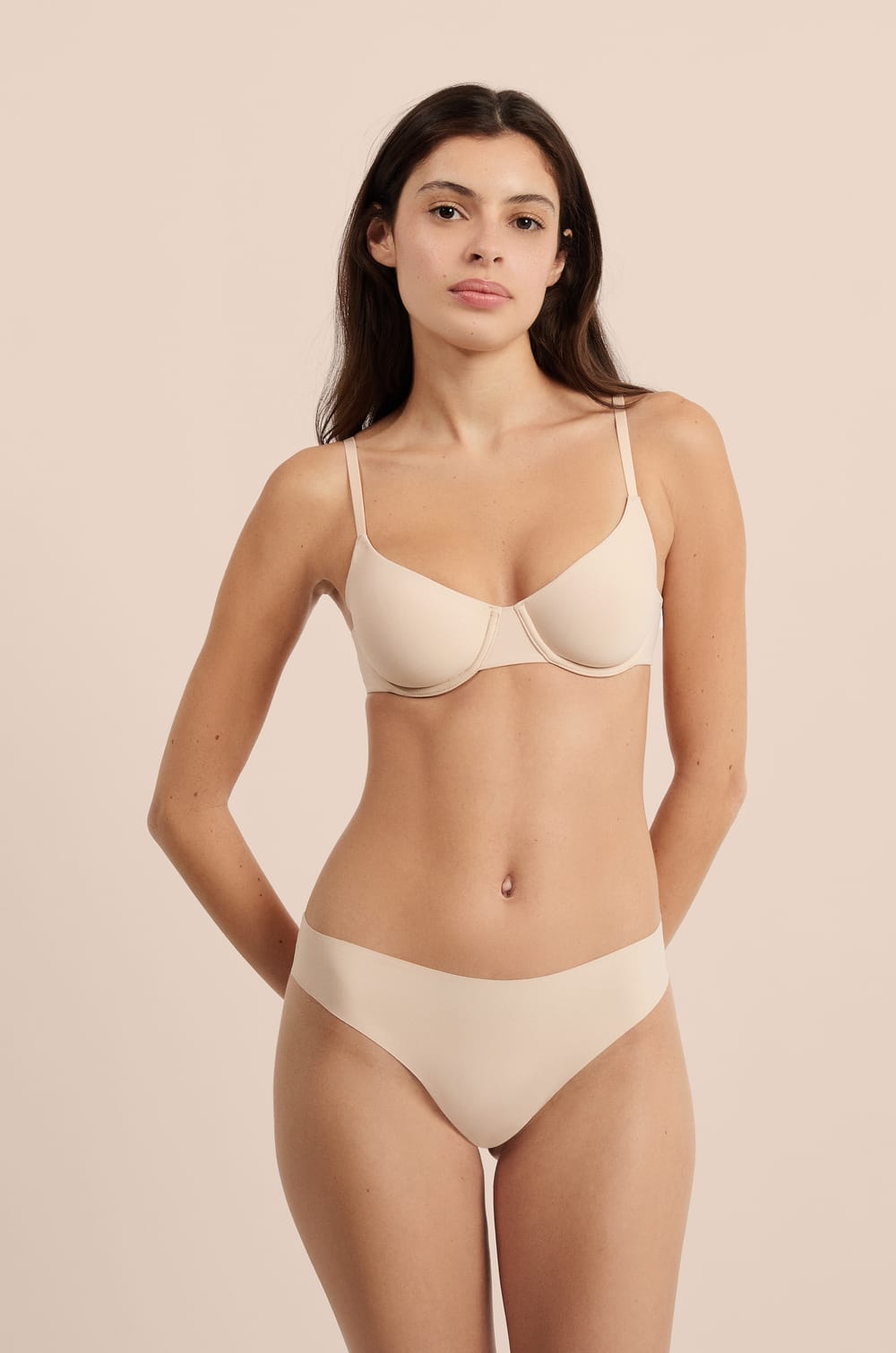 High Leg Tanga in Microfiber;${refinementColor}