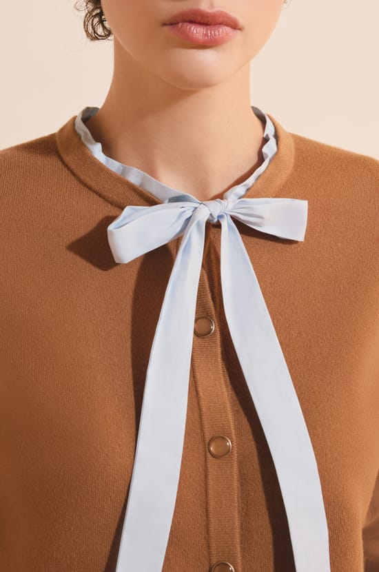Cardigan &agrave; manches longues avec lien &agrave; nouer;${refinementColor}