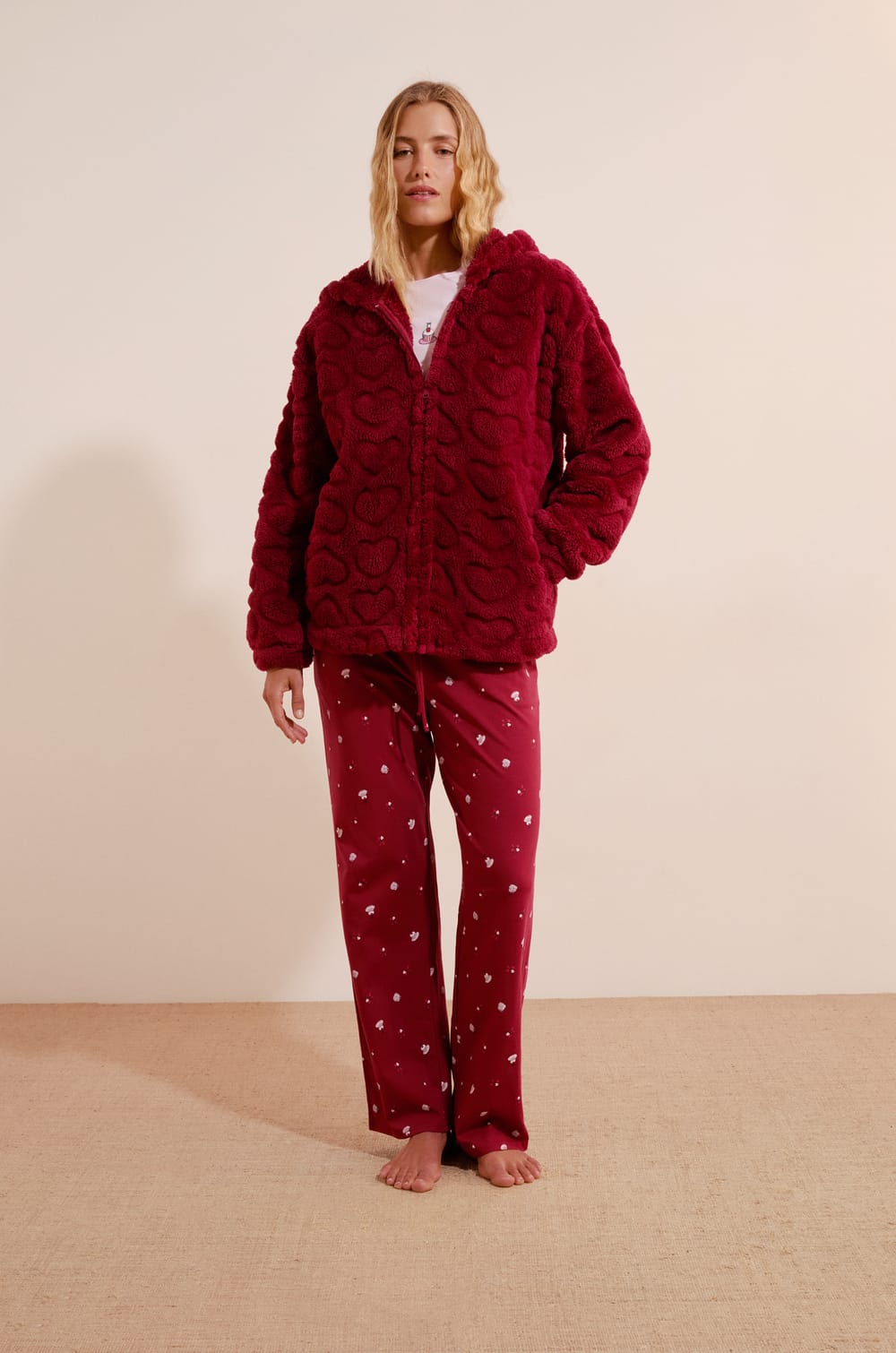Ensemble de pyjama 3 pi&egrave;ces avec coton &agrave; motifs c&oelig;urs;${refinementColor}
