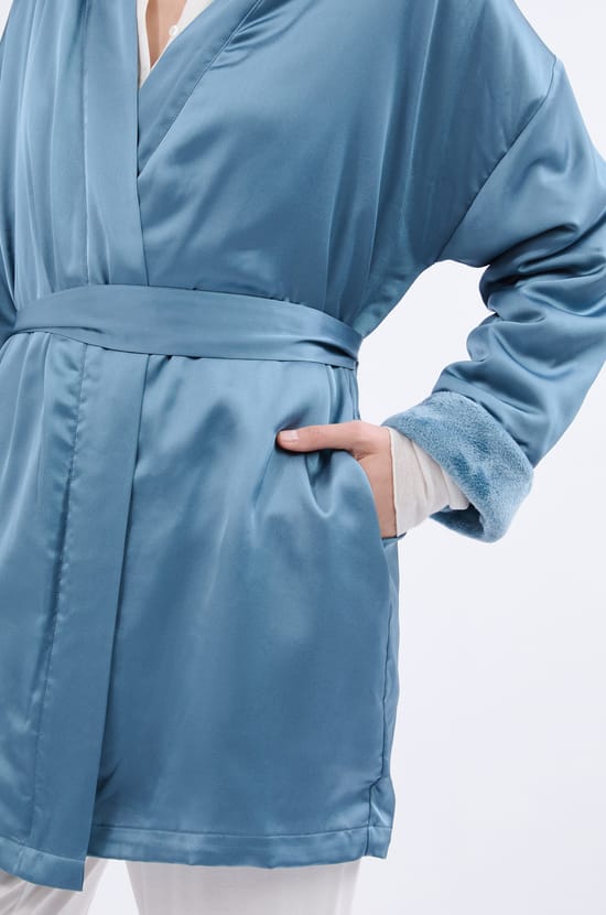 Satin Robe;${refinementColor}