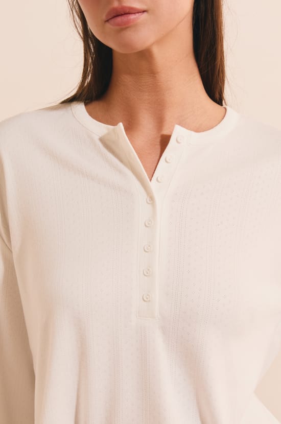 T-shirt manches longues avec boutons;${refinementColor}