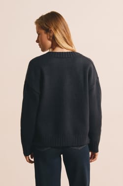 Pull manches longues &agrave; col V;${refinementColor}