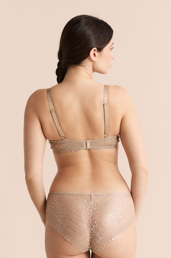 Demi Bra;${refinementColor}