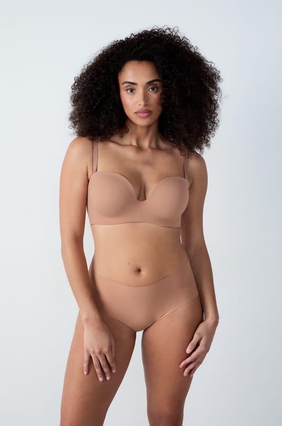 Strapless lightly lined bra with removable straps, cup C-E;${refinementColor}