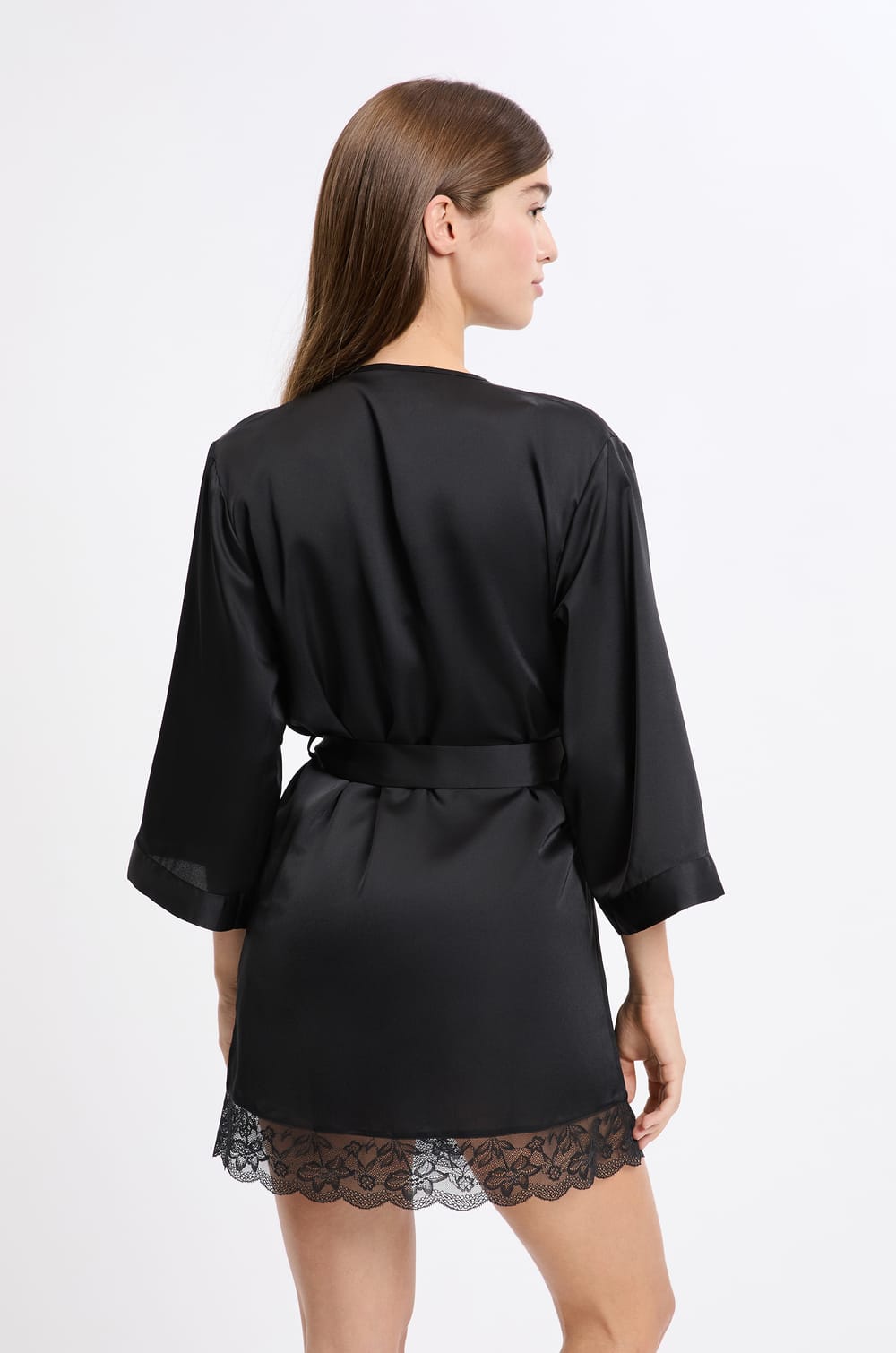 Satinierter Kimono mit Spitzendetails;${refinementColor}