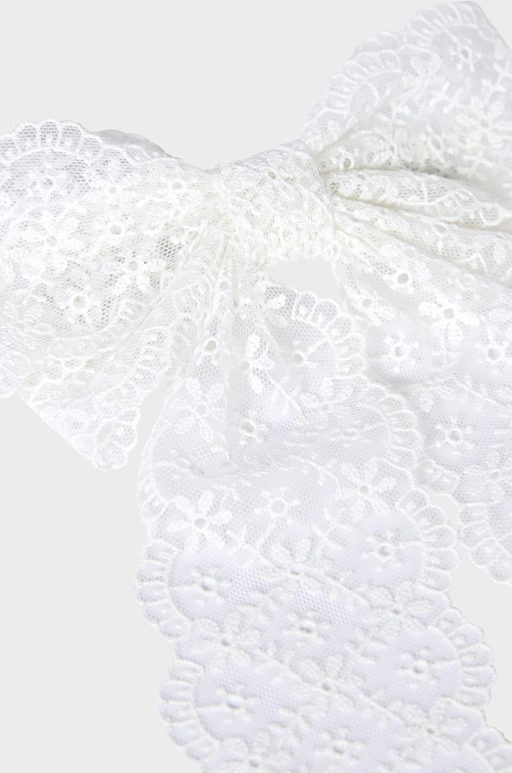 Haarspeld met geborduurde strik;${refinementColor}