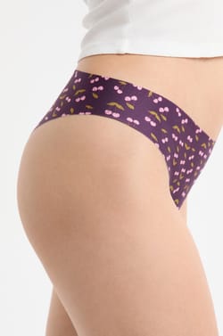 Tanga en microfibre sans couture à motifs cerises;${refinementColor}