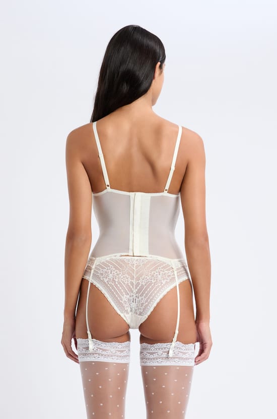 Lace Corset;${refinementColor}