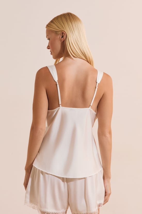 Caraco de pyjama satin&eacute;;${refinementColor}