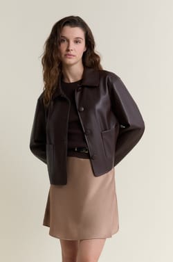 Veste courte en vinyle;${refinementColor}