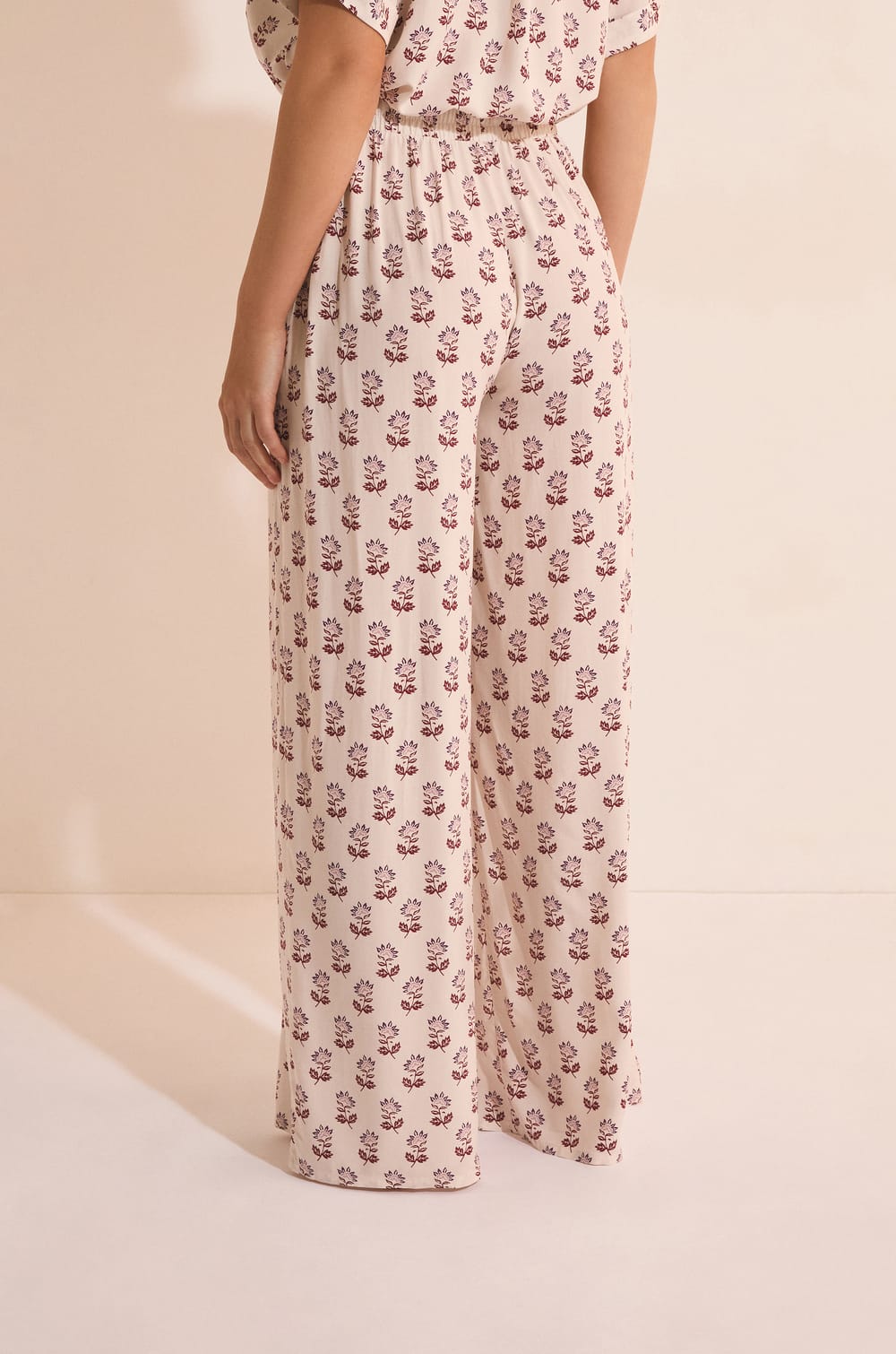 Pantalon de pyjama &eacute;lastiqu&eacute; &agrave; motifs;${refinementColor}