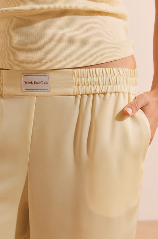 Pantalon de pyjama satin&eacute;;${refinementColor}