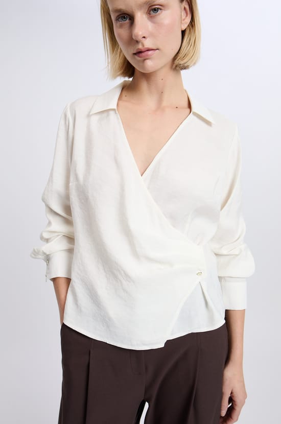 Chemise cache-cœur;${refinementColor}