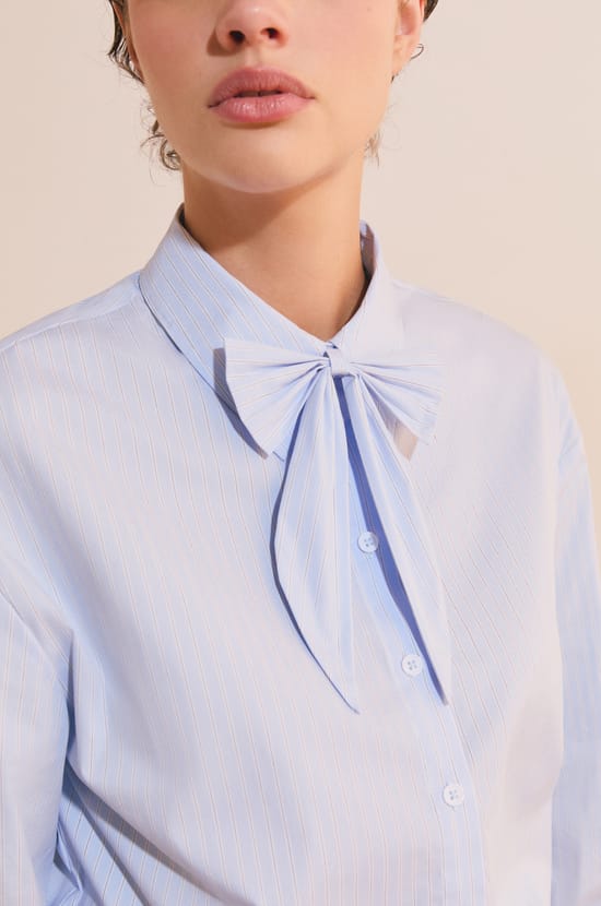 Chemise &agrave; rayures avec coton et noeuds;${refinementColor}