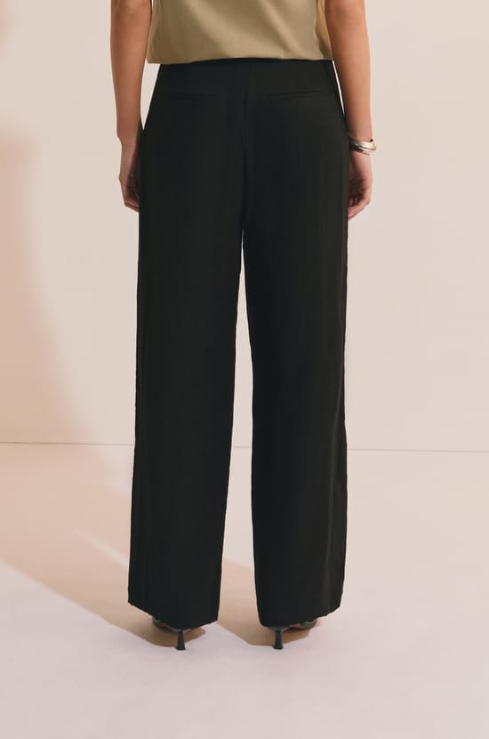 Pantalon ample ajust&eacute; asym&eacute;trique;${refinementColor}