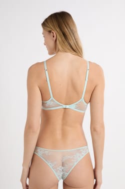 Soutien-gorge N.2 - Le push-up plongeant avec broderie;${refinementColor}