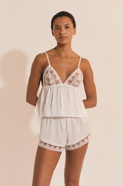 Caraco en satin avec broderie coeurs;${refinementColor}