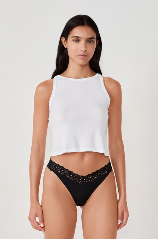 Tanga en microfibre et dentelle;${refinementColor}