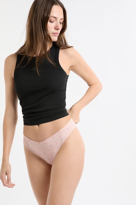 Tanga aus nahtloser Mikrofaser mit Motiven;${refinementColor}