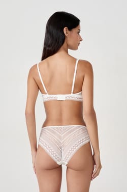 Sujetador bandeau con tirante ancho;${refinementColor}