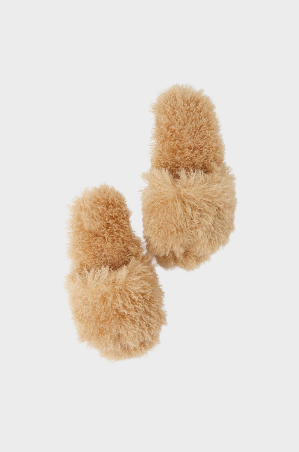 Chaussons tongs avec fausse fourrure;${refinementColor}