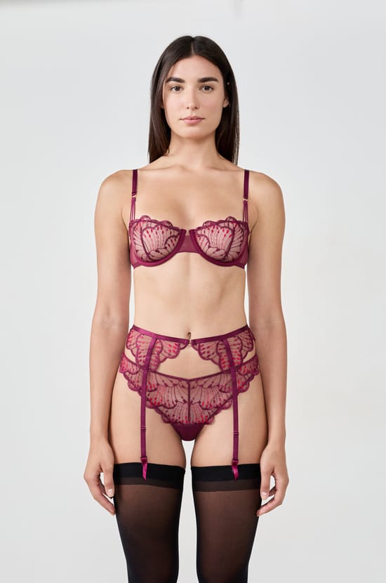 Embroidered Garter Belt;${refinementColor}