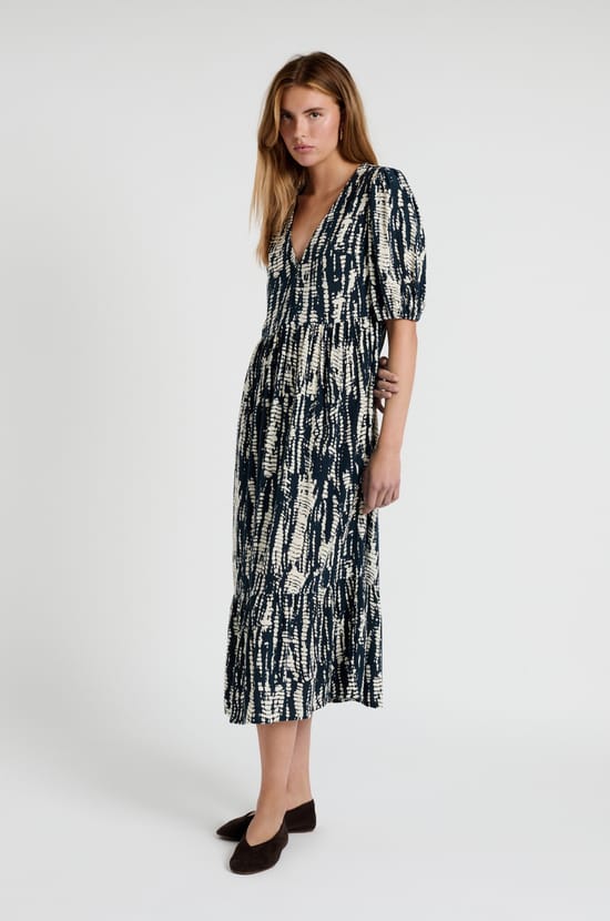 Long V-neck printed dress;${refinementColor}