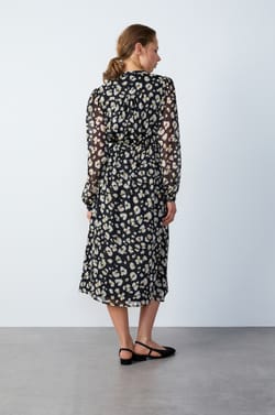 Long flowing printed dress with metallic effect;${refinementColor}