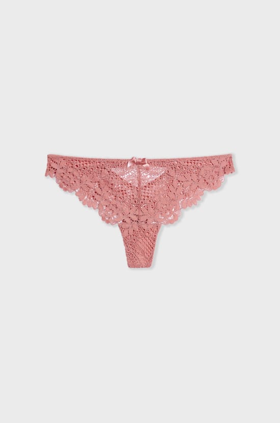 Tanga aus Spitze;${refinementColor}