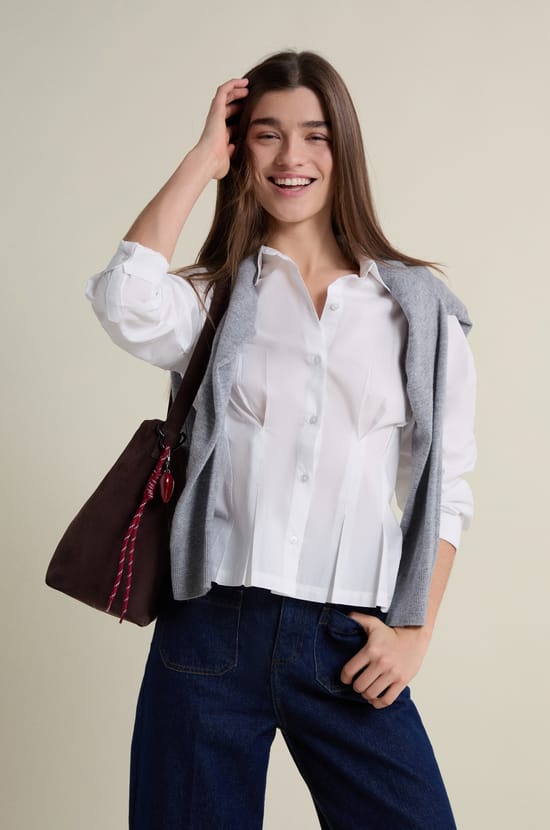 Chemise cintr&eacute;e &agrave; plis plats;${refinementColor}