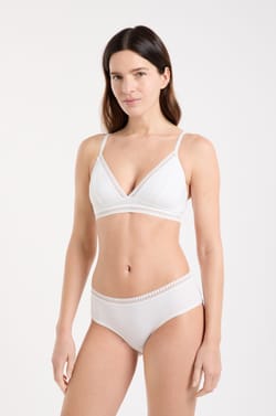 Wireless Triangle Bra, Removable Cotton Pads;${refinementColor}