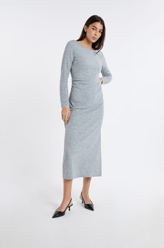 Robe longue &agrave; col bateau;${refinementColor}