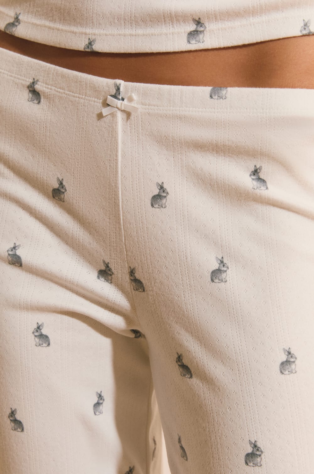 Pantalon de pyjama &agrave; motifs lapins;${refinementColor}