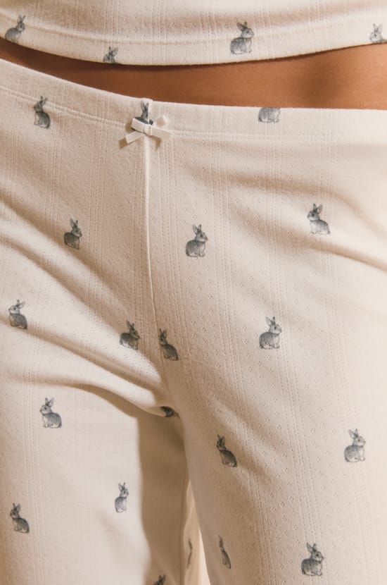 Pantalon de pyjama &agrave; motifs lapins;${refinementColor}