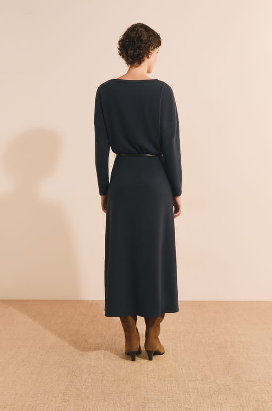 Robe longue en maille;${refinementColor}