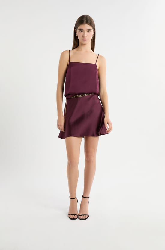 Robe longue avec broderies;${refinementColor}