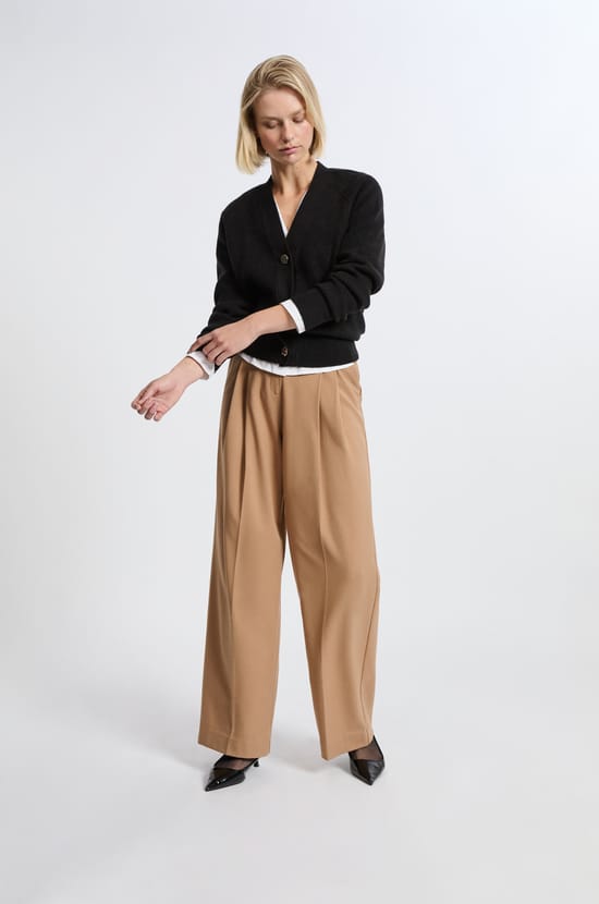 Long-sleeved Cardigan;${refinementColor}