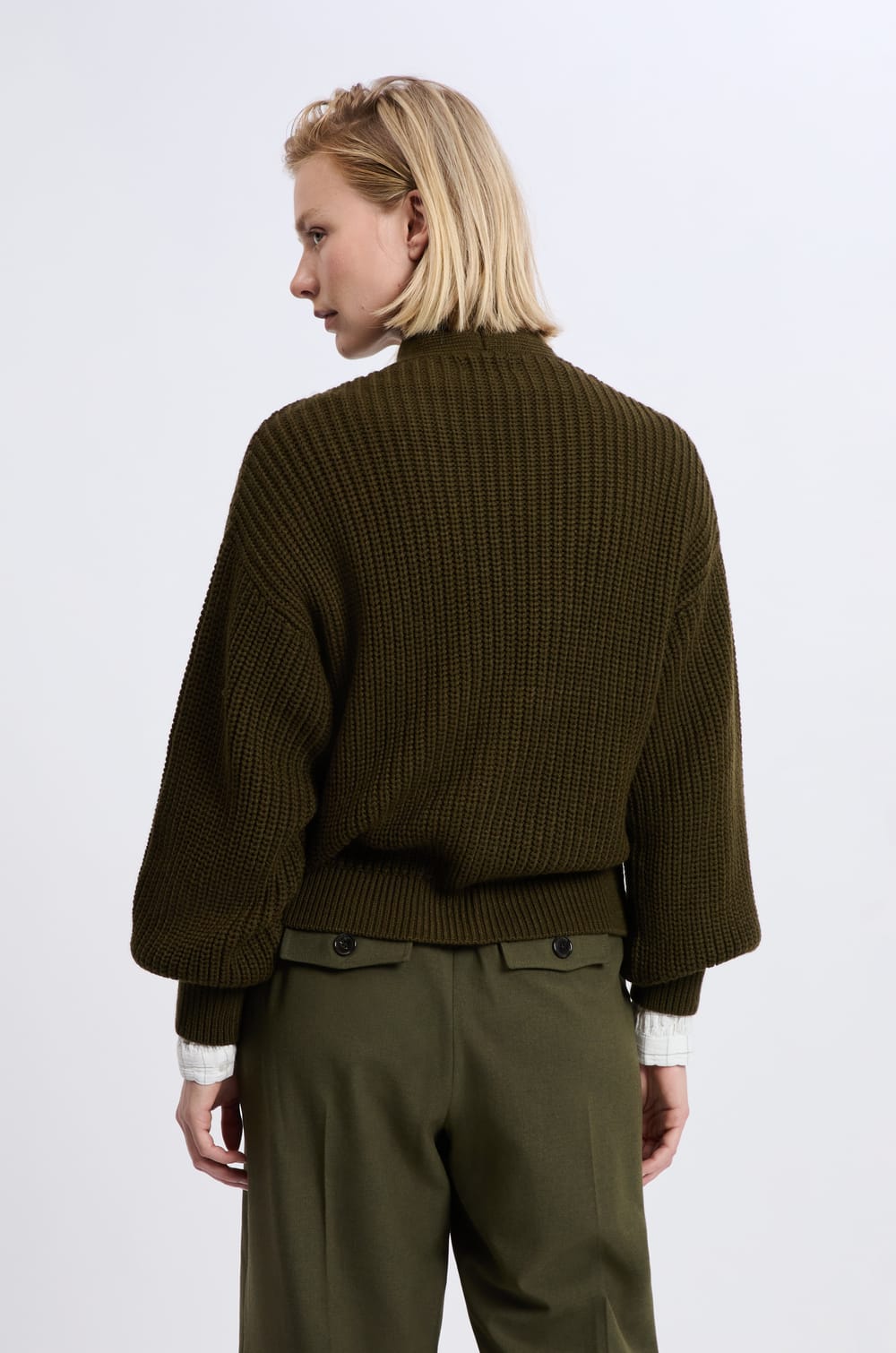 Long-Sleeved Chunky Knit Cardigan;${refinementColor}