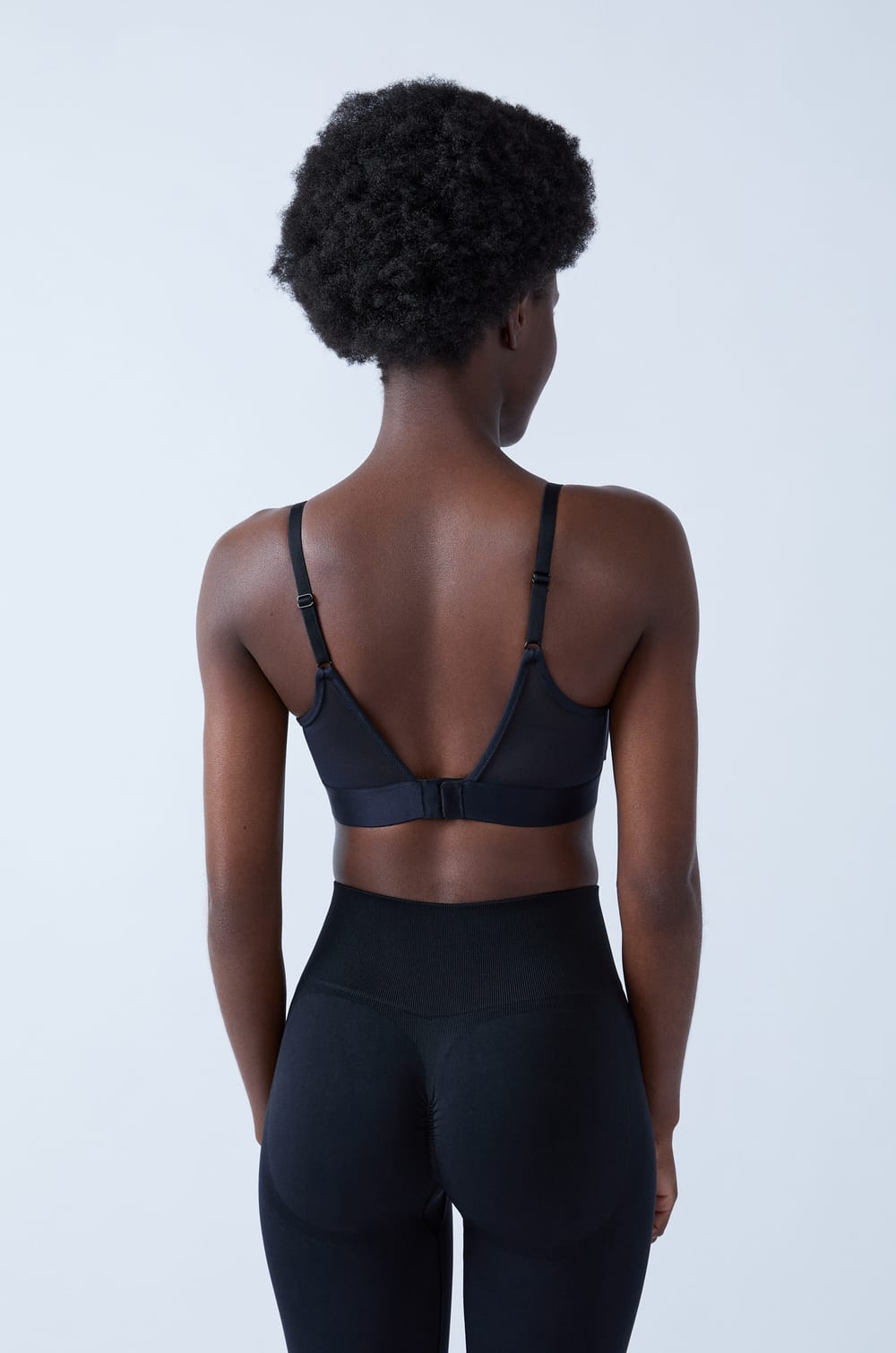 Bra deportivo ajustable - Sujeción múltiple;${refinementColor}